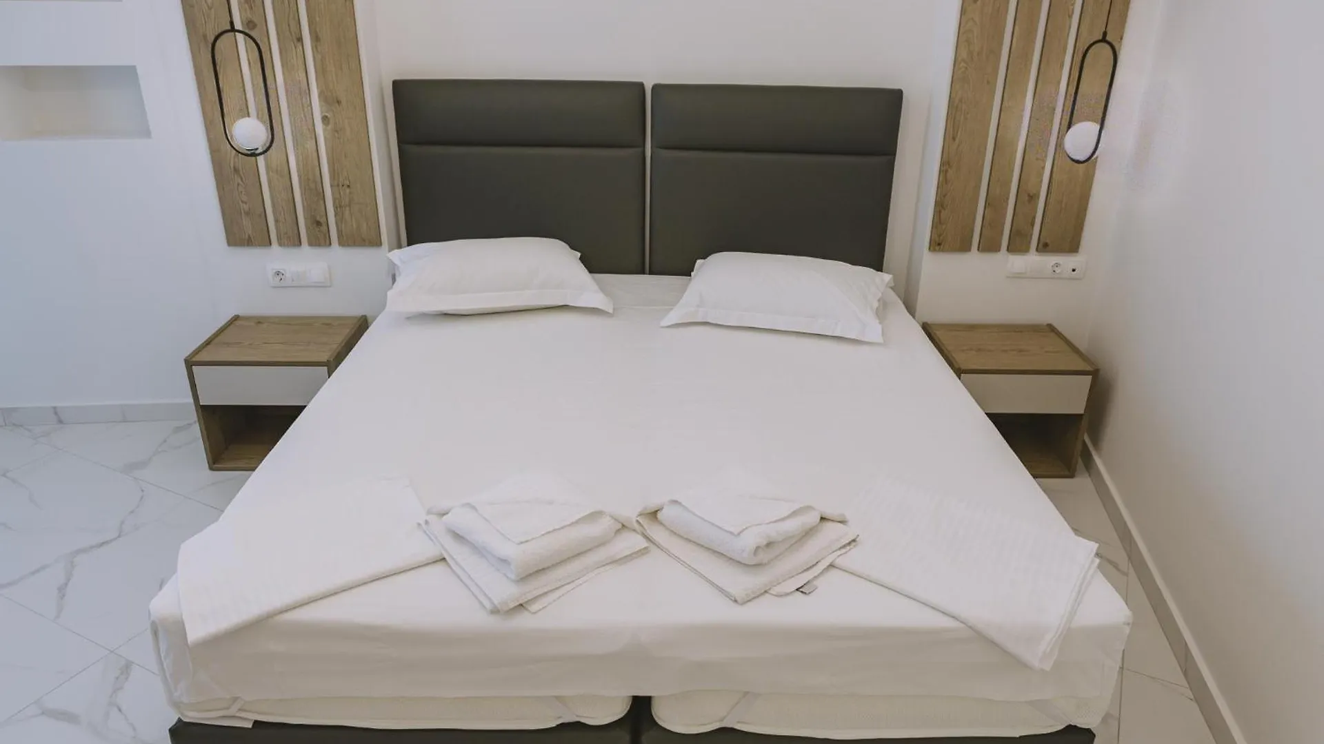 Theo Beach Hotel Apartments Rethymno Grecia