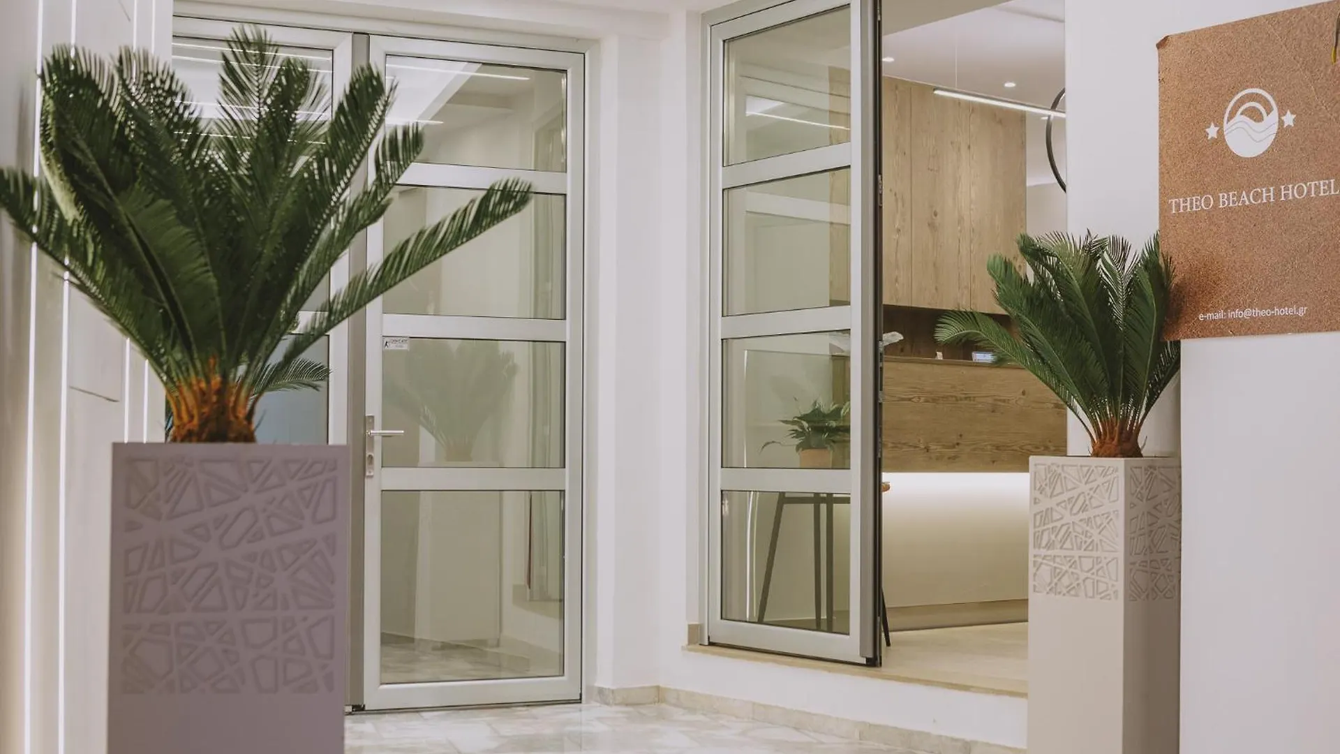 Theo Beach Hotel Apartments Rethymno Aparthotel