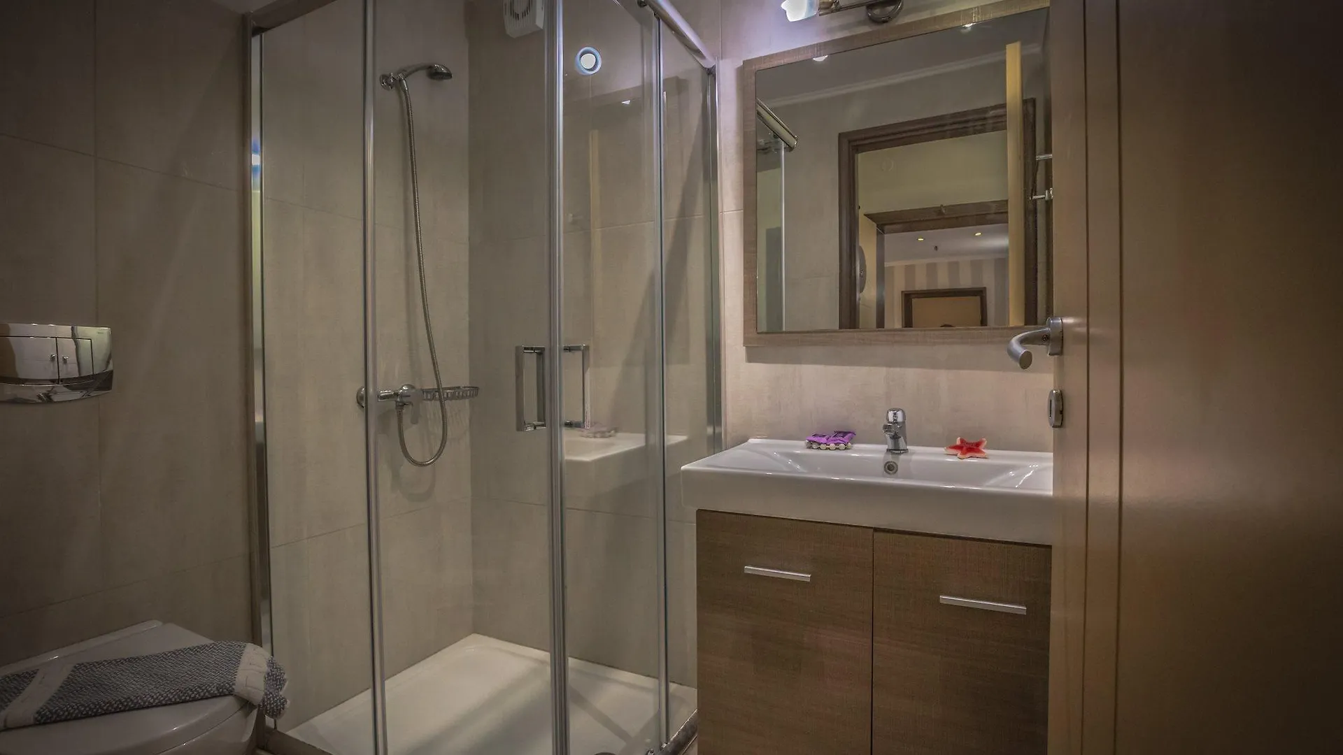 Theo Beach Hotel Apartments Resmo Apart Otel