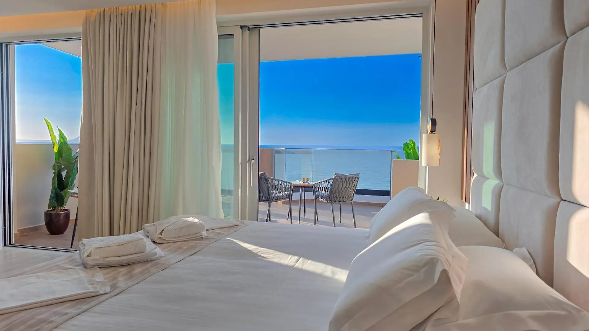 Theo Beach Hotel Apartments Resmo Apart Otel